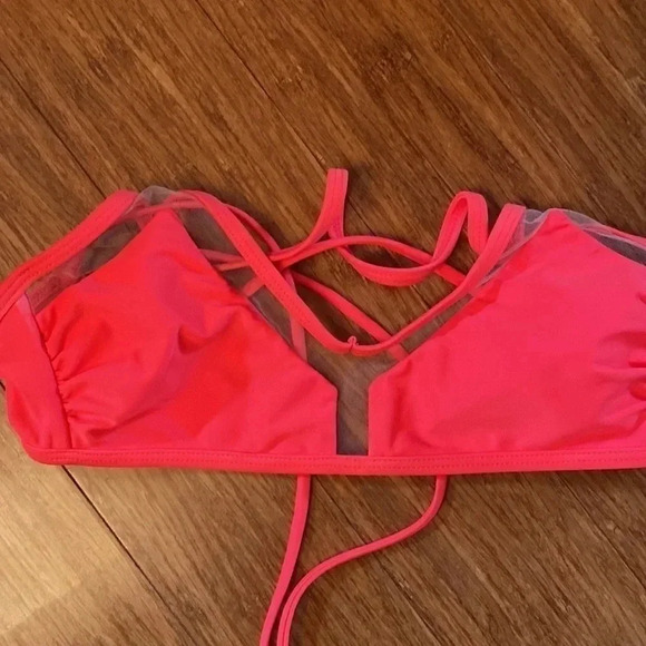 6 size small bikini tops - Picture 2 of 9